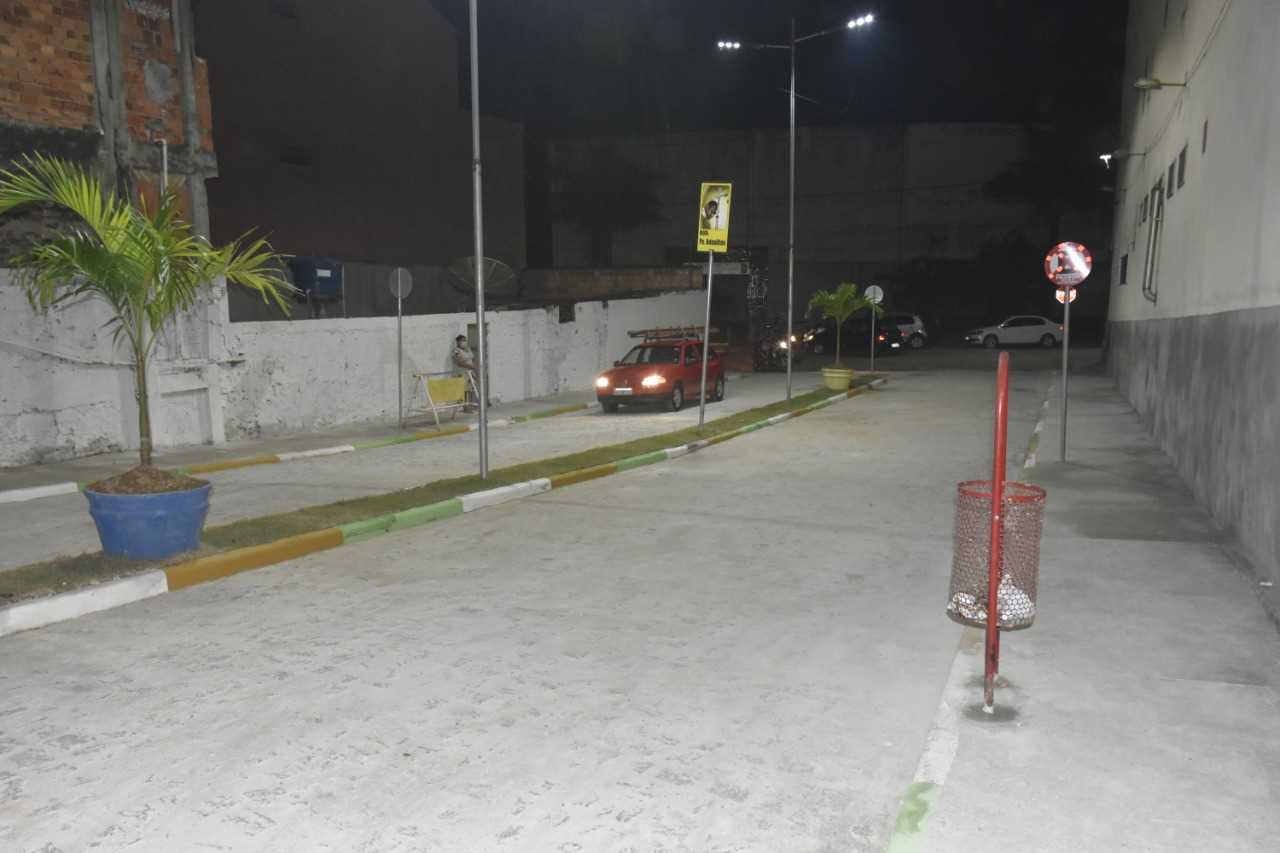 Nova Via de acesso da Rua Carlos Gomes é inaugurada e leva o nome do Pe. Odenilton
